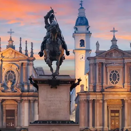 Apartamento Bertola Center Porta Susa Turín