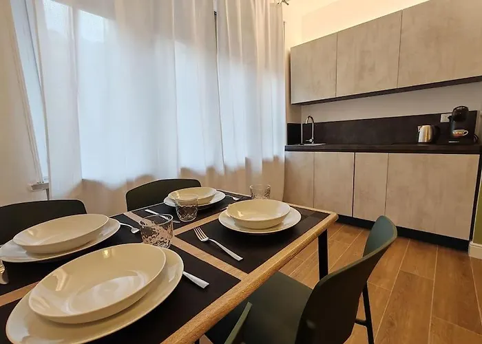 Bertola Center Porta Susa Apartment